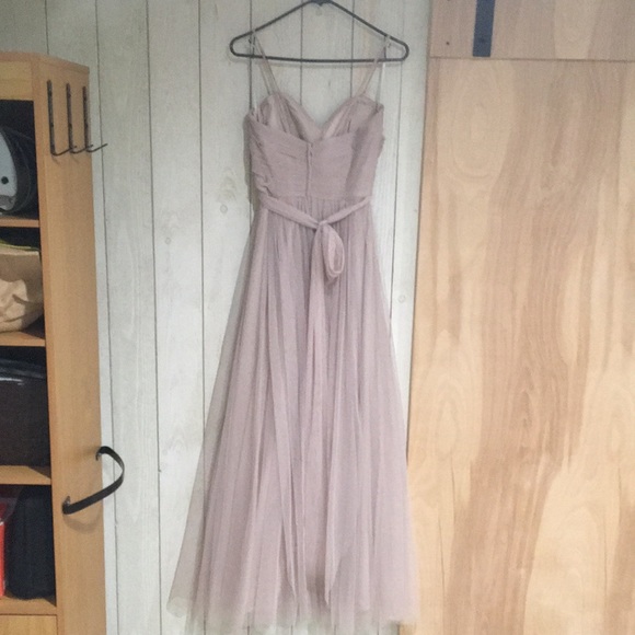 Beautiful Vera wang champagne colored dress - Picture 3 of 4